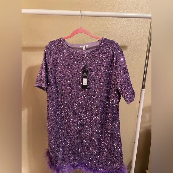 NWT FASHION NOVA SEQUIN T SHIRT DRESS - Picture 5 of 6